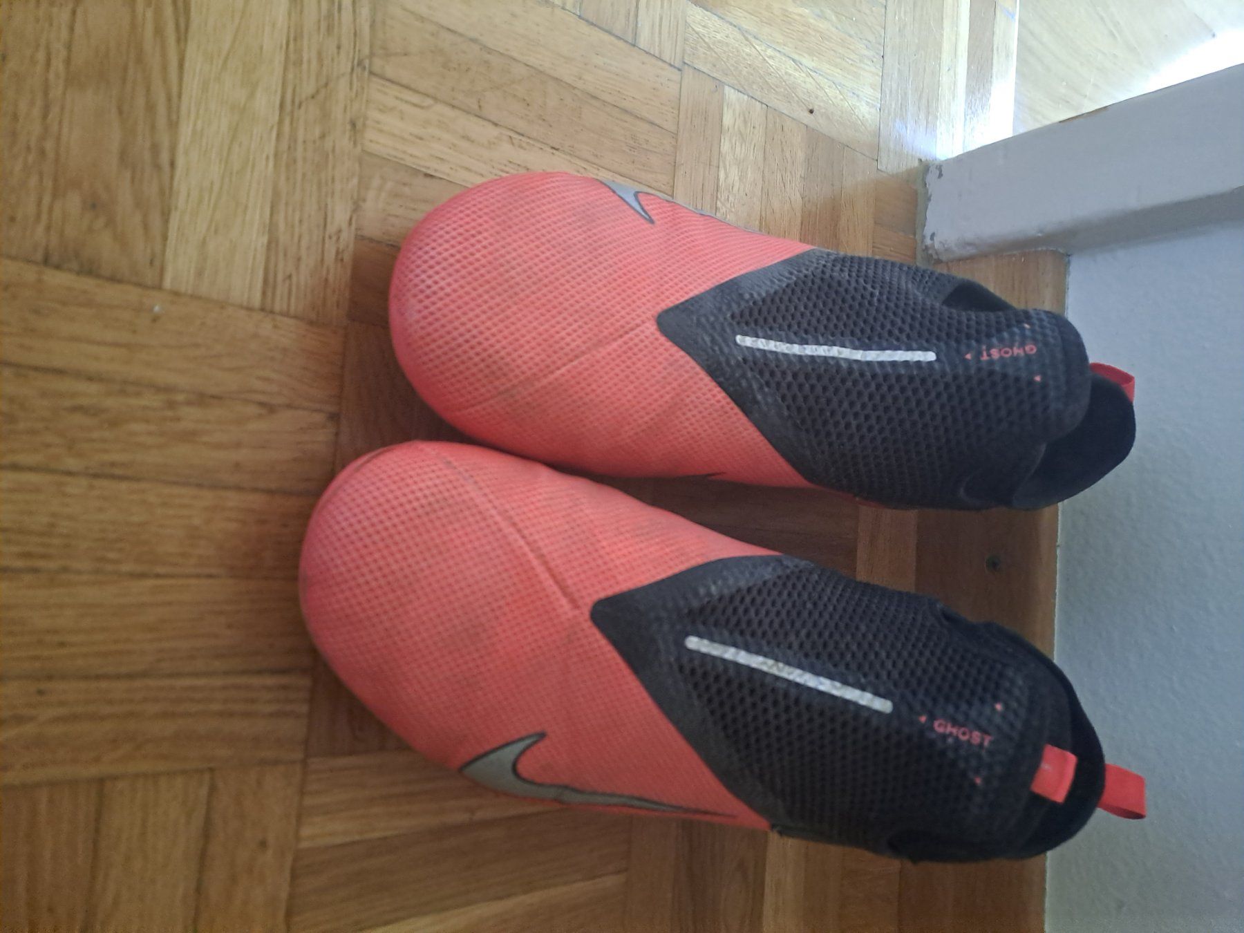 Nike Chaussures garçon: Fussballschuhe Nike Phantom Ghost – D'occasion à Richterswil par nar_7bkx 1