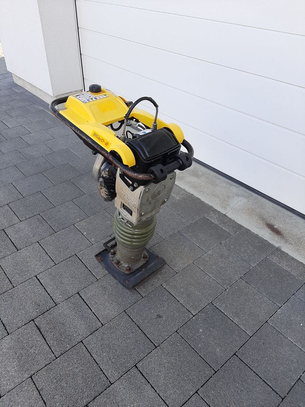 Wacker Neuson Tutte le macchine: Grabenstampfer Rammer Wacker Neuson – Usato da Rain venduto da Kleinmoto 1