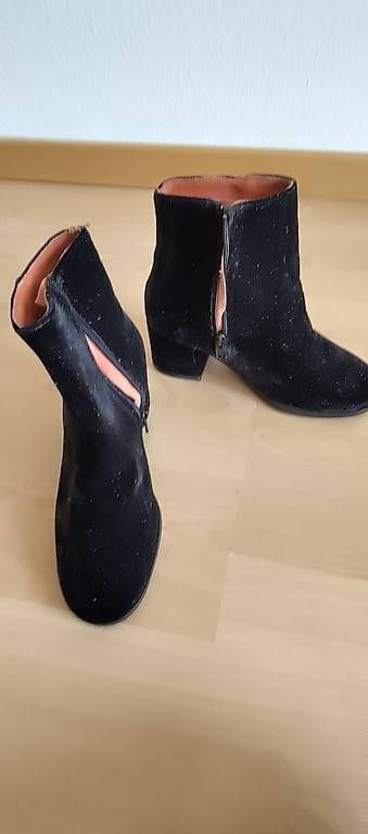 Scarpe da donna: Coole schwarze Glitzerstiefel Grösse 36 – Usato da Urtenen-Schönbühl venduto da phu_tpt8 1