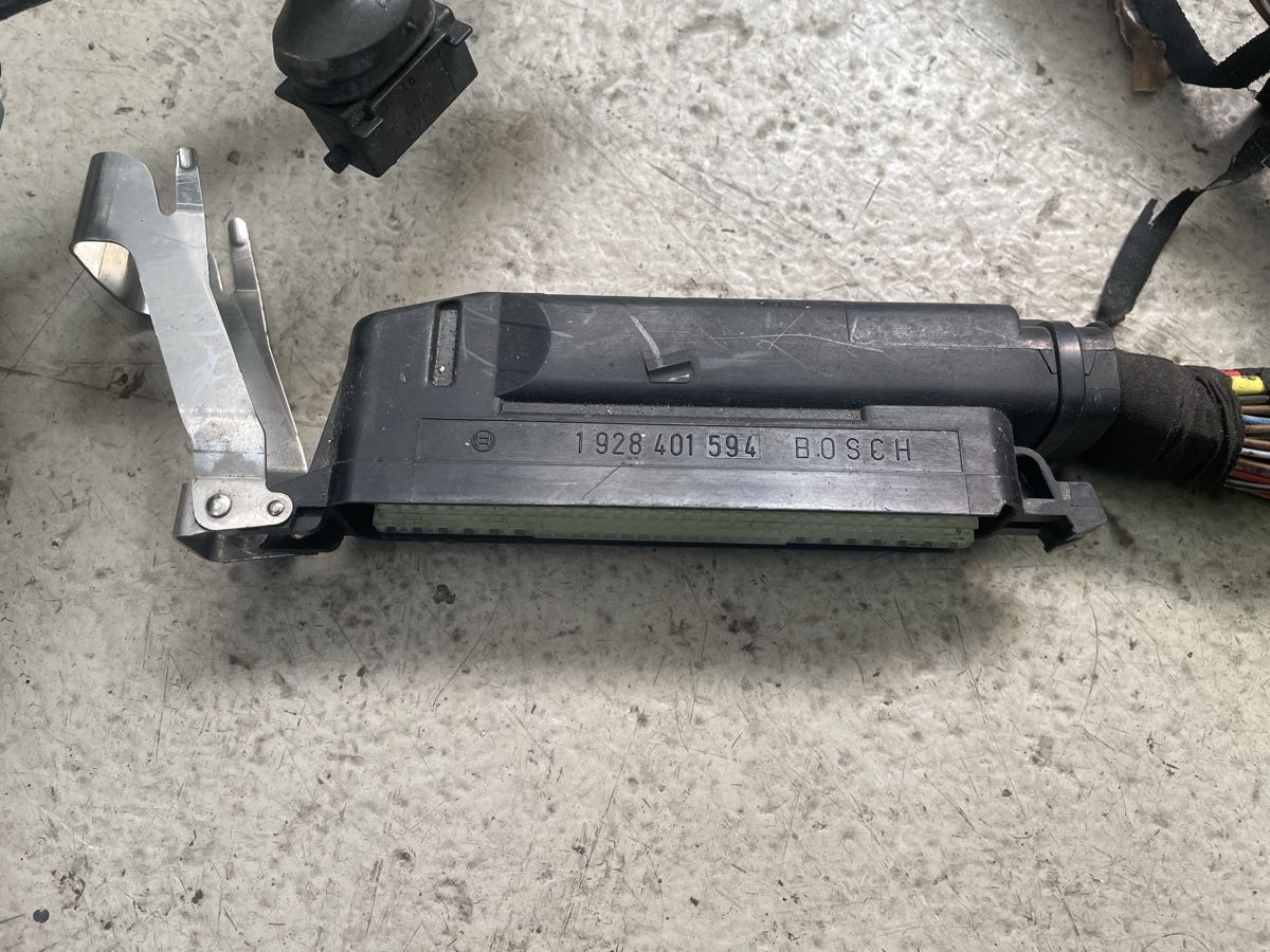 BMW Tutti pezzi di ricambio auto: BMW E36 318is 318ti Motorkabelbaum – Usato da Steinach venduto da dd.grg 1