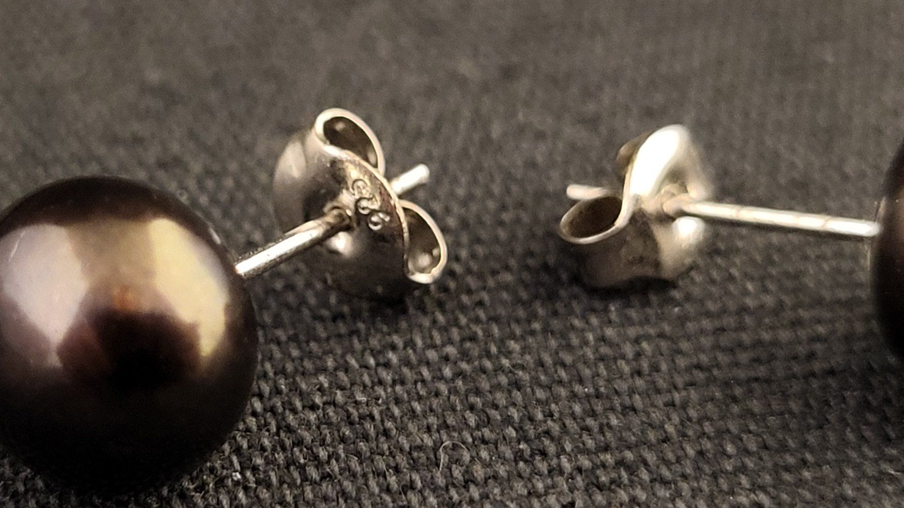Orecchini pendenti & Orecchini a lobo: Silber-Ohrstecker SCHWARZE PERLEN – Usato da Basel venduto da spinne02 5