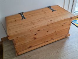 Holztruhe Massivholz Aufbewahrungskiste 85x42x38 cm
