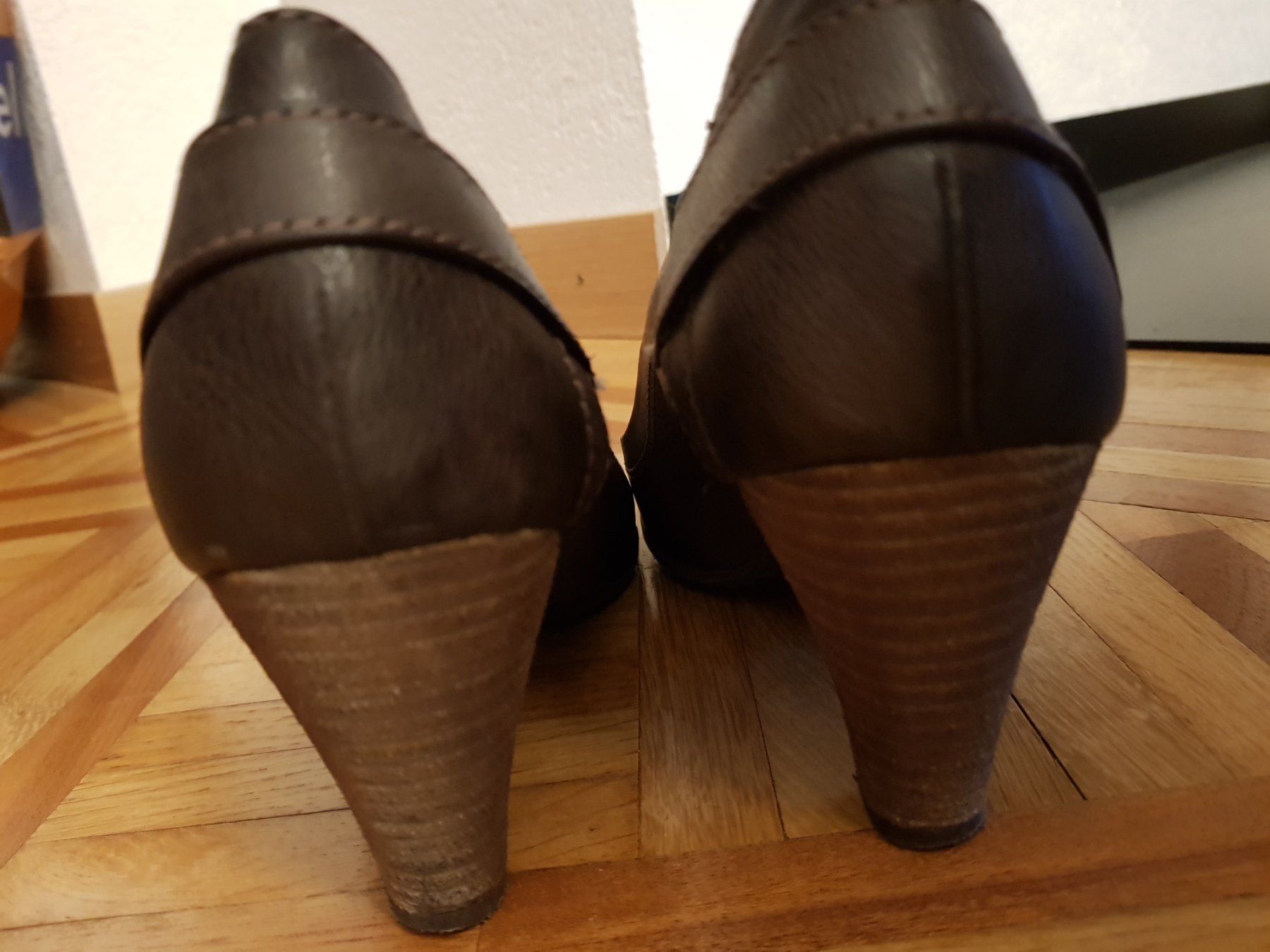 Tamaris Damenschuhe: Escarpins cuir marron TAMARIS 39 – Gebraucht aus Veyrier von sosozizou 3