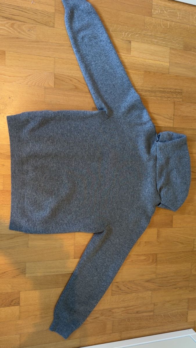 Louis Vuitton Pulls & Sweat-shirts: Pullover Louis Vuitton Grösse M (Logo stitching und Kaschmir – Neuf (Voir description) à Hölstein par Ch_Th. 1