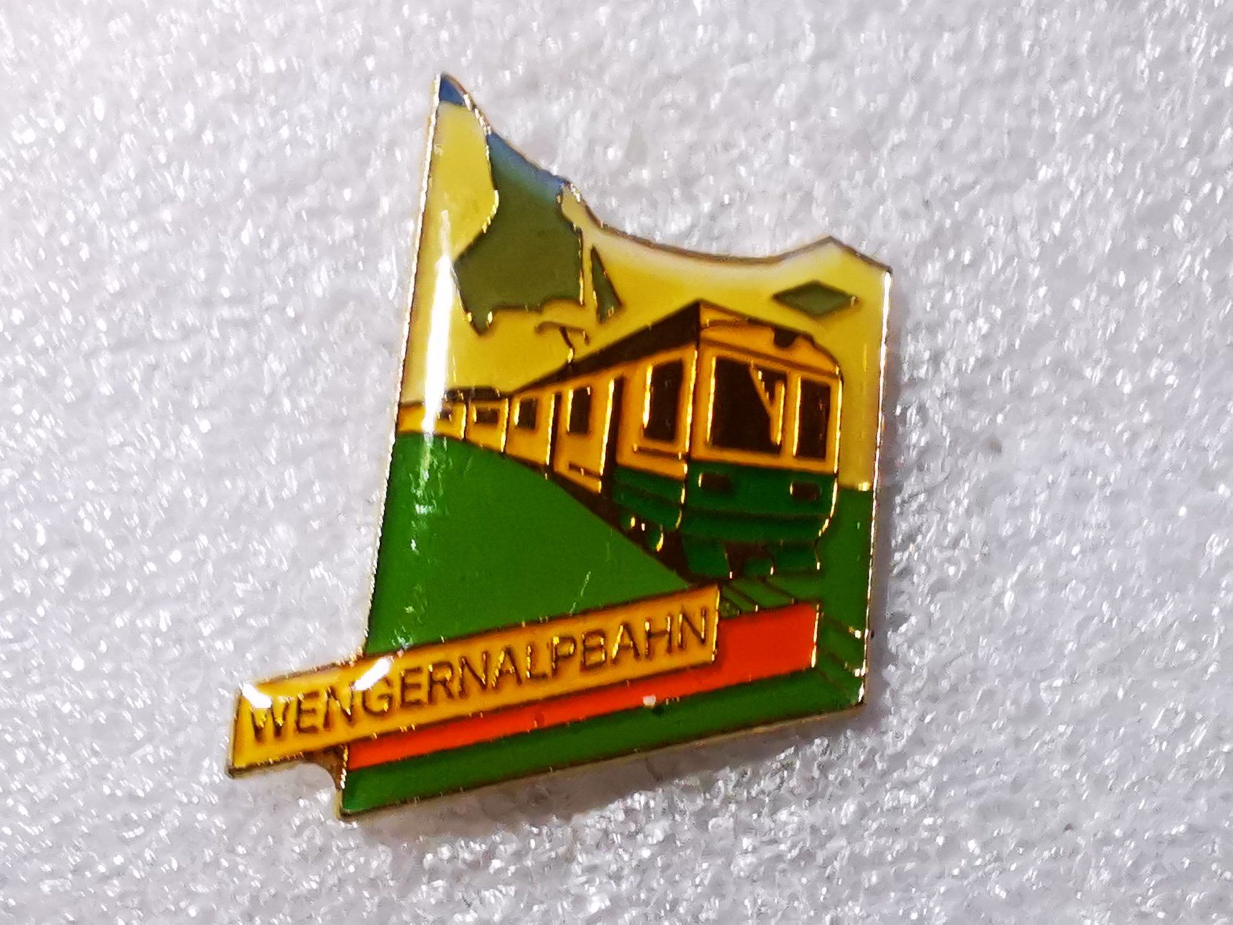 Placchette & Badge: Ansteckpin 49: Wengernalpbahn – Usato da Oppligen venduto da Pin-Fall-Shop