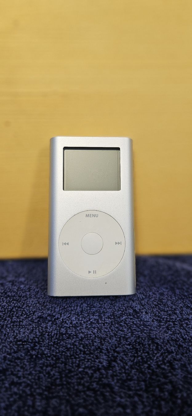 Apple Lettore multimediale portatile: MP3 Player Apple iPod Mini silber  – Usato da Riehen venduto da Herr_Habido 1