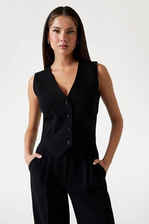 Gilets: GUESS Weste Gr. XS NEW – D'occasion à Merlischachen par GlamGarb 2