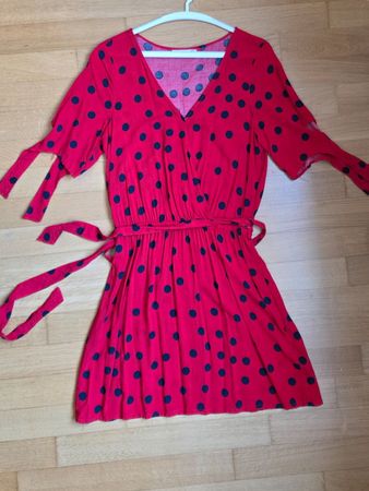 Kleid rot schwarz mit Punkten S