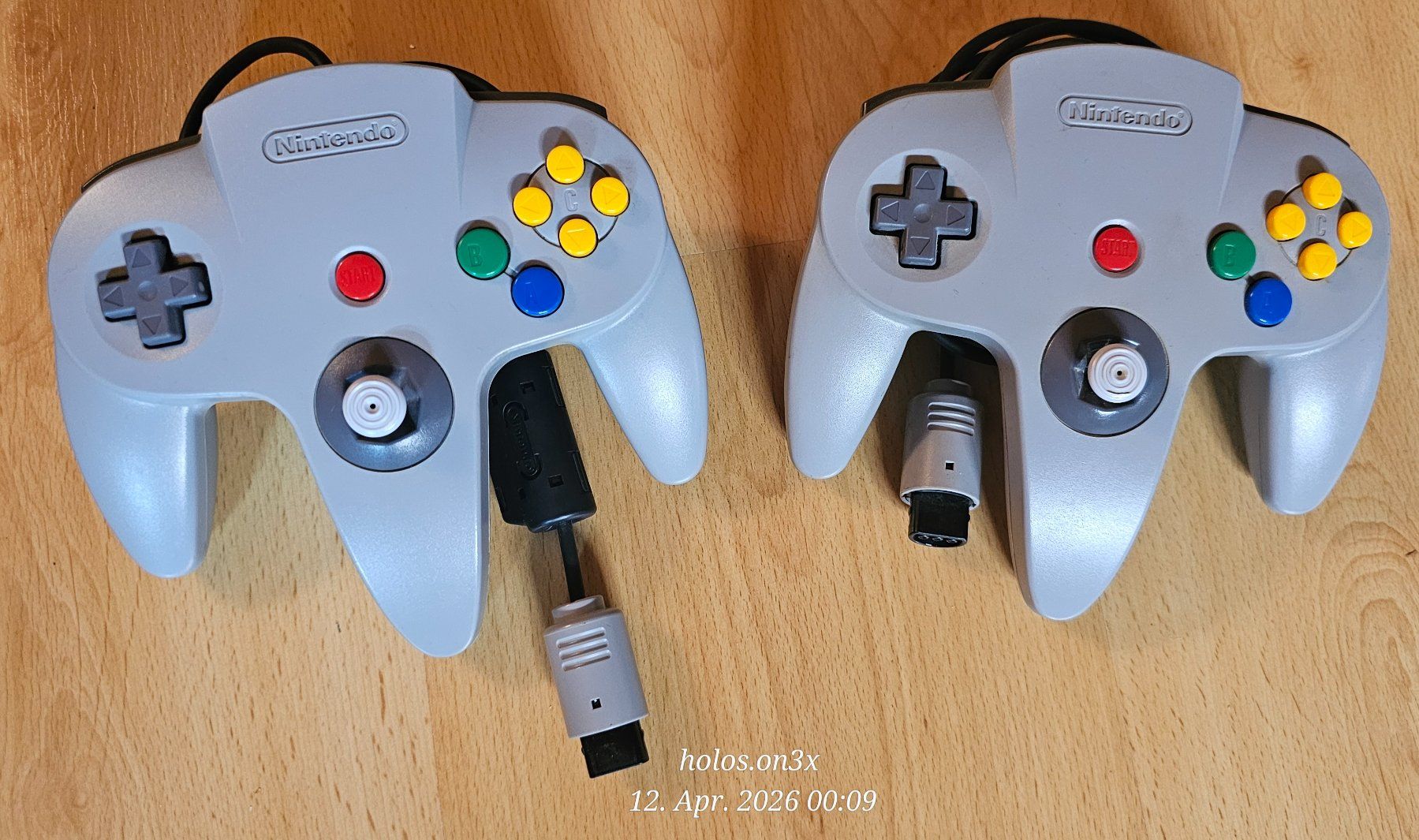 Nintendo Console: NINTENDO 64 Konsole // 2 Controller // Games mit Handbuch – Usato da Ochlenberg venduto da on3x 2