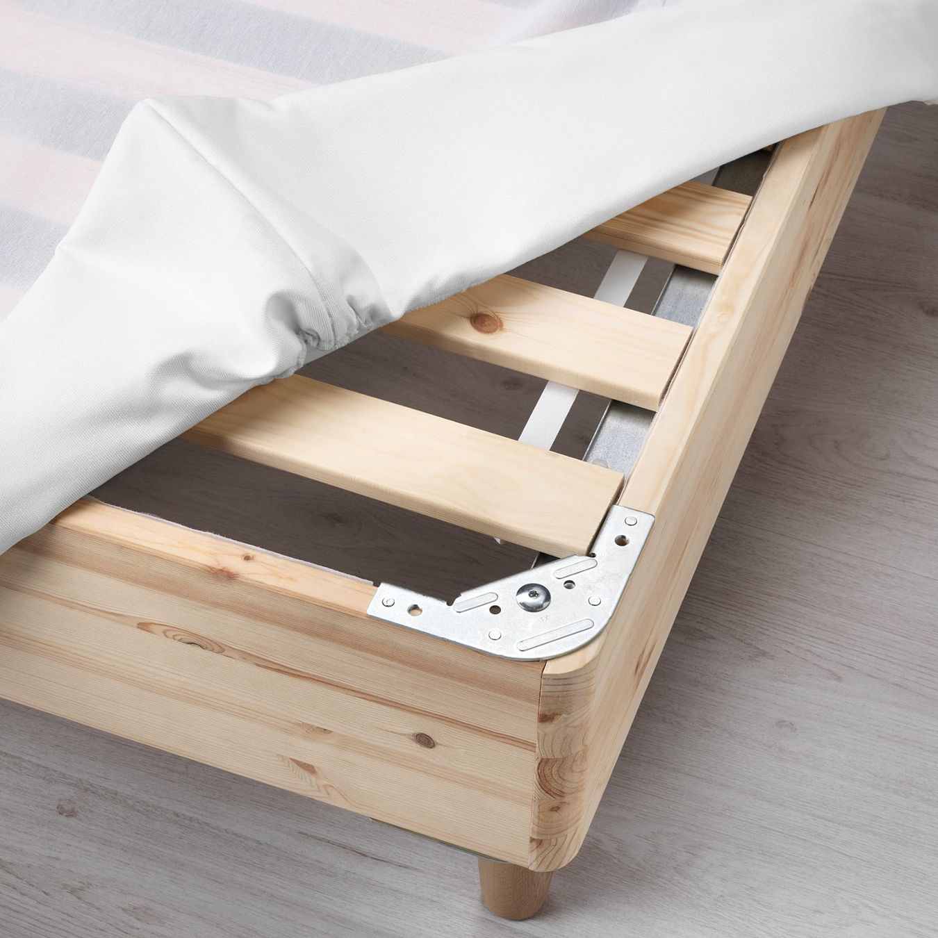 Ikea Betten: ESPEVÄR Bettgestell 160x200 – Gebraucht aus Pfäffikon ZH von ZumiZumaRR 2