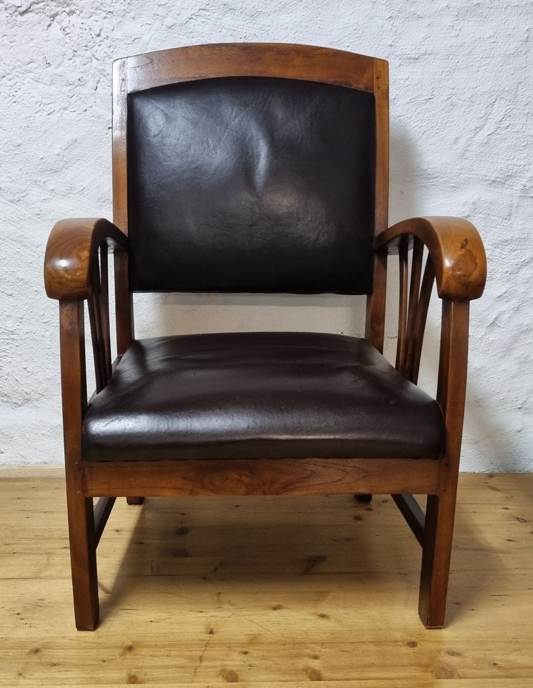 Poltrone: Macabane "Eris" Leder Sessel im Kolonialstil – Usato da Bern venduto da ros_v7ry 1