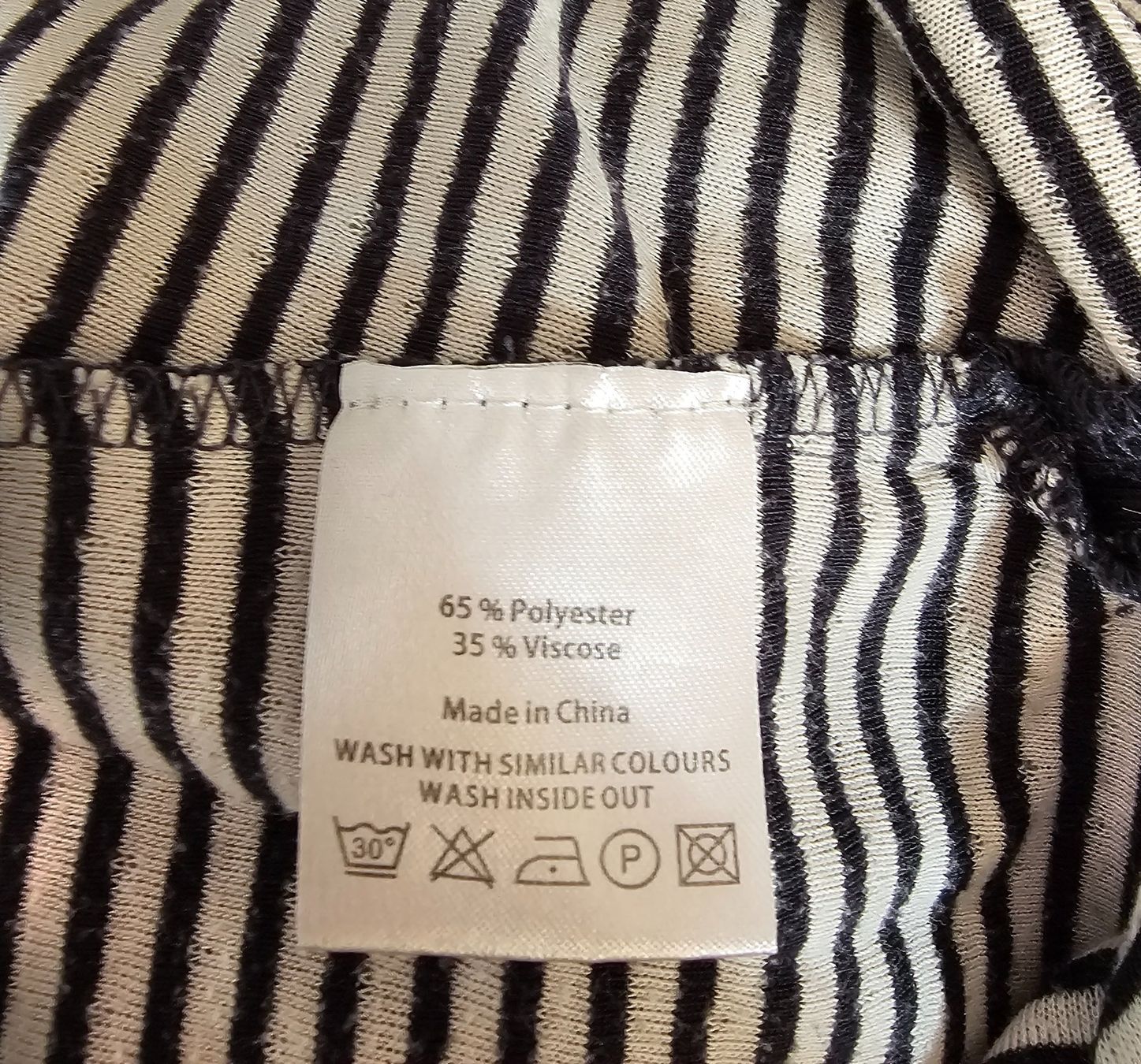 Maglioni & Felpe: "La vita e bella" Pulli Pullover mit Pünktli Punkte Gr. M – Usato da Füllinsdorf venduto da Sunnebliemli7 3
