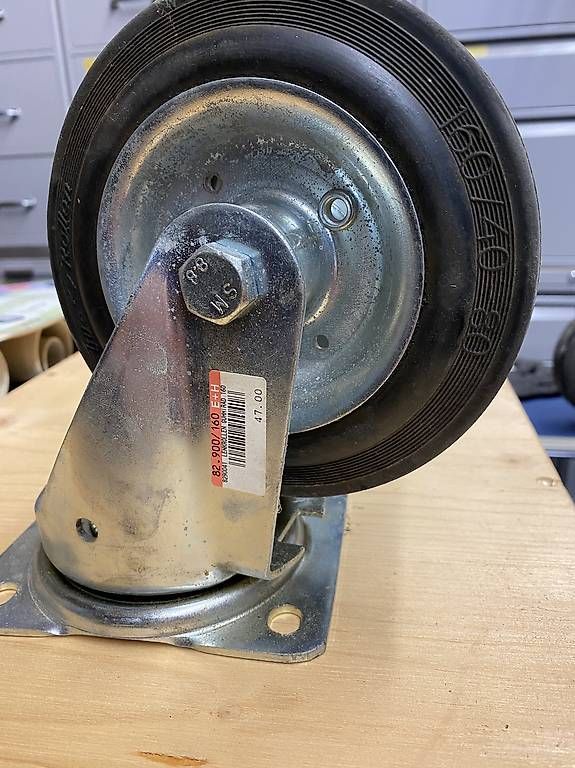 Sonstiges zum Lager & Transport: Rollen mit Vollgummi – Gebraucht aus Balzers von inf_t8kg 1
