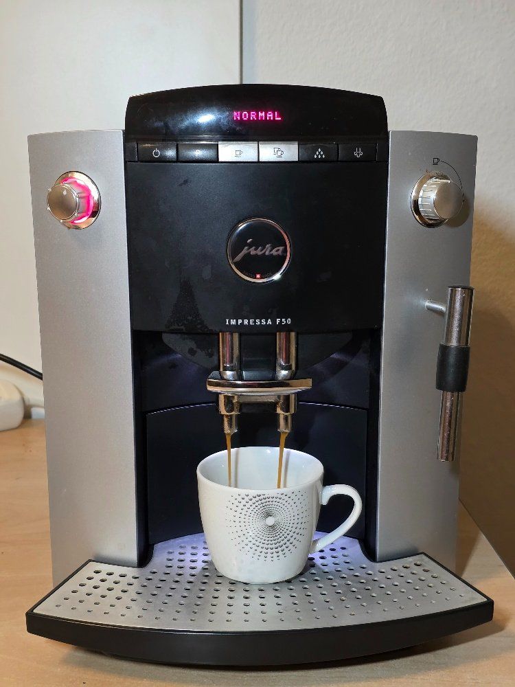 Jura Kaffeemaschinen & Espressomaschinen: Jura F50 – Gebraucht aus Zürich von mimi_zh 2