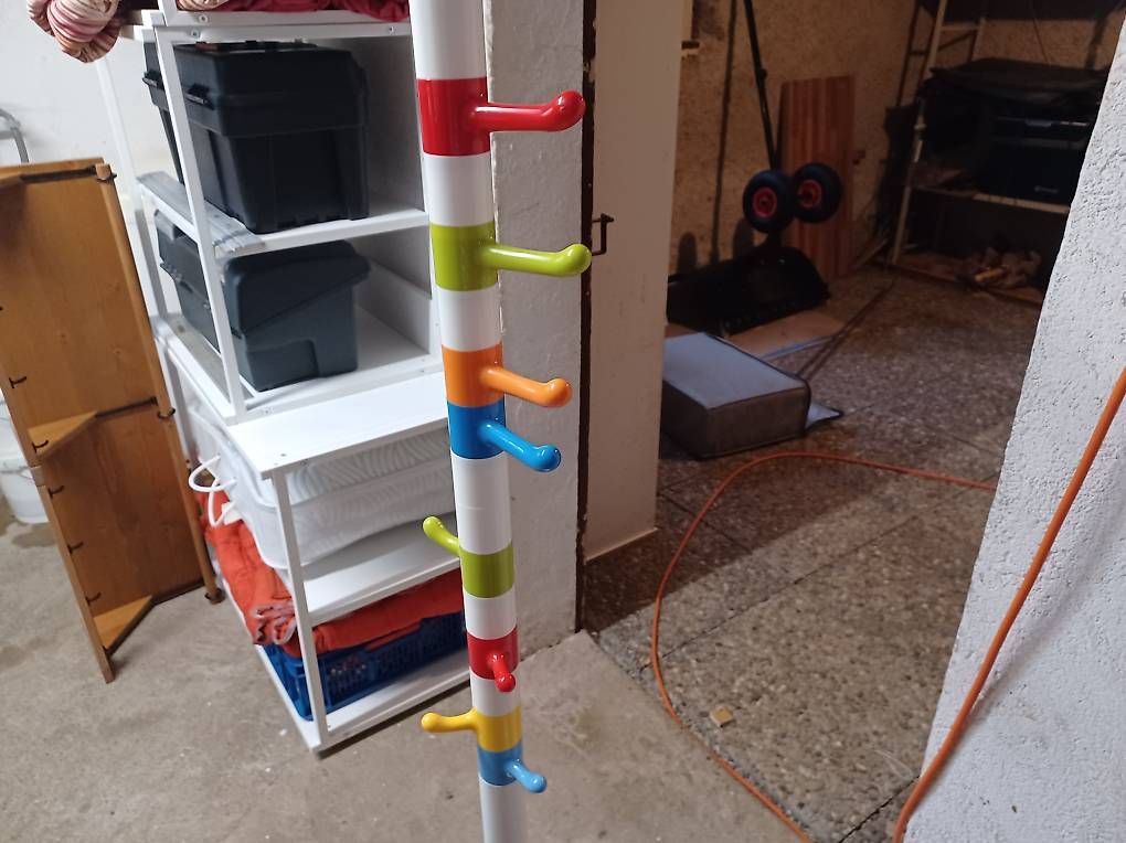 Porte manteau: Kindergarderobenständer – D'occasion à Niederbipp par flodur55