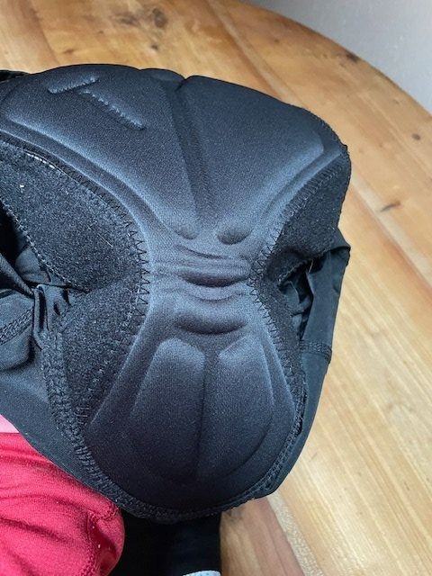 Hosen: Fahrradhose 3/4 lang Gr. XS – Gebraucht aus Erschmatt von Gragetsch 2