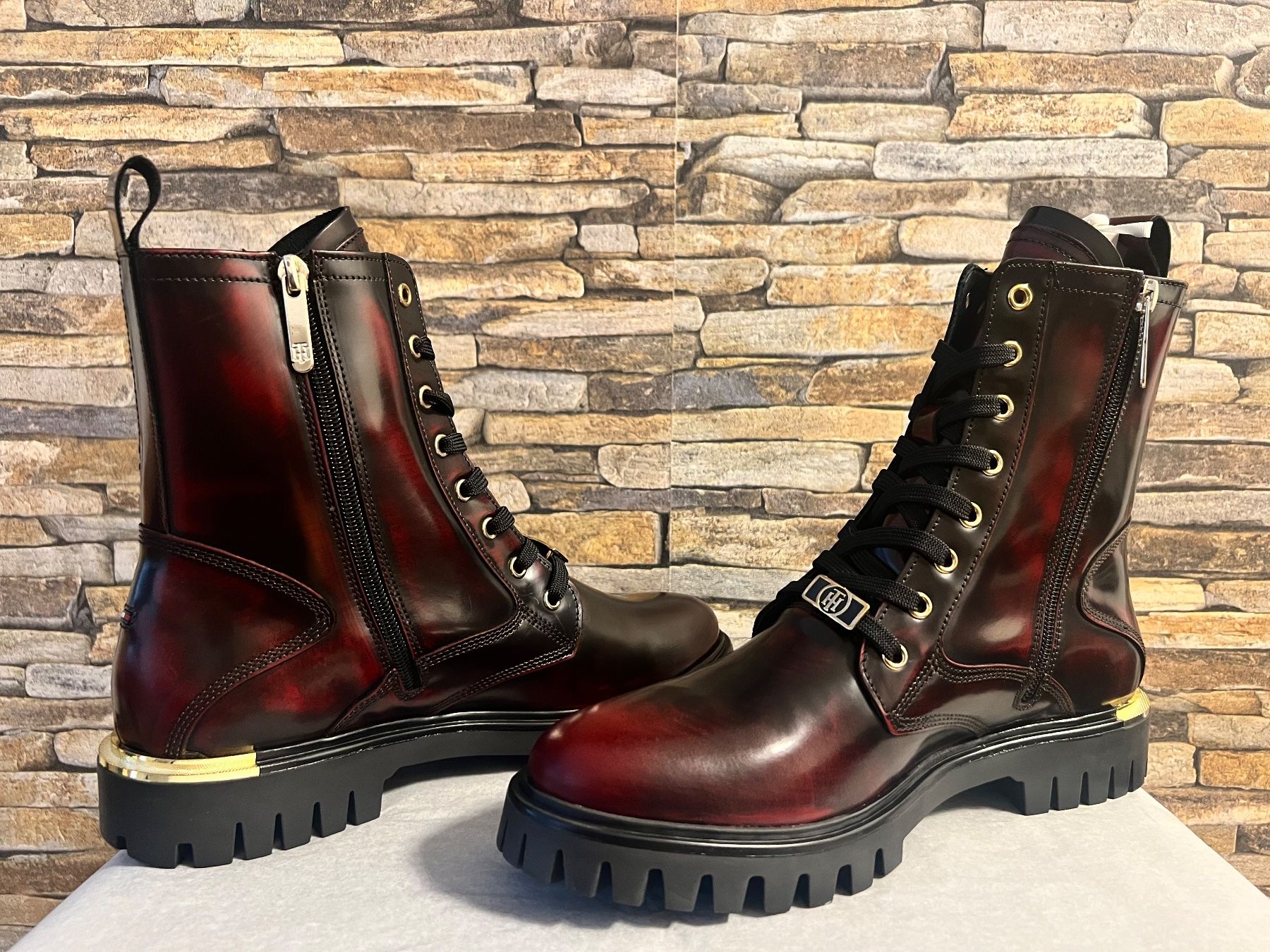 Tommy Hilfiger Scarpe da donna: Tommy Hilfiger Polished Lace Up Gr. 41 – Nuovo e nell'imballaggio originale da Bern venduto da No1e