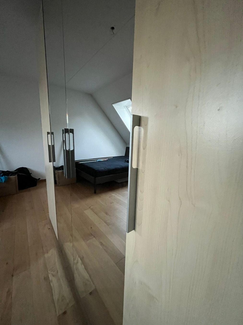 Micasa Armadi: Kleiderschrank mit Spiegel – Usato da Gutenswil venduto da Renebel 2
