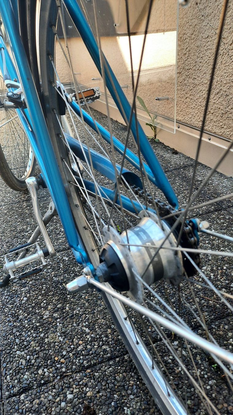 Biciclette: Modernes Damenvelo im Retro-Look – Usato da Buochs venduto da Medsir.3 3