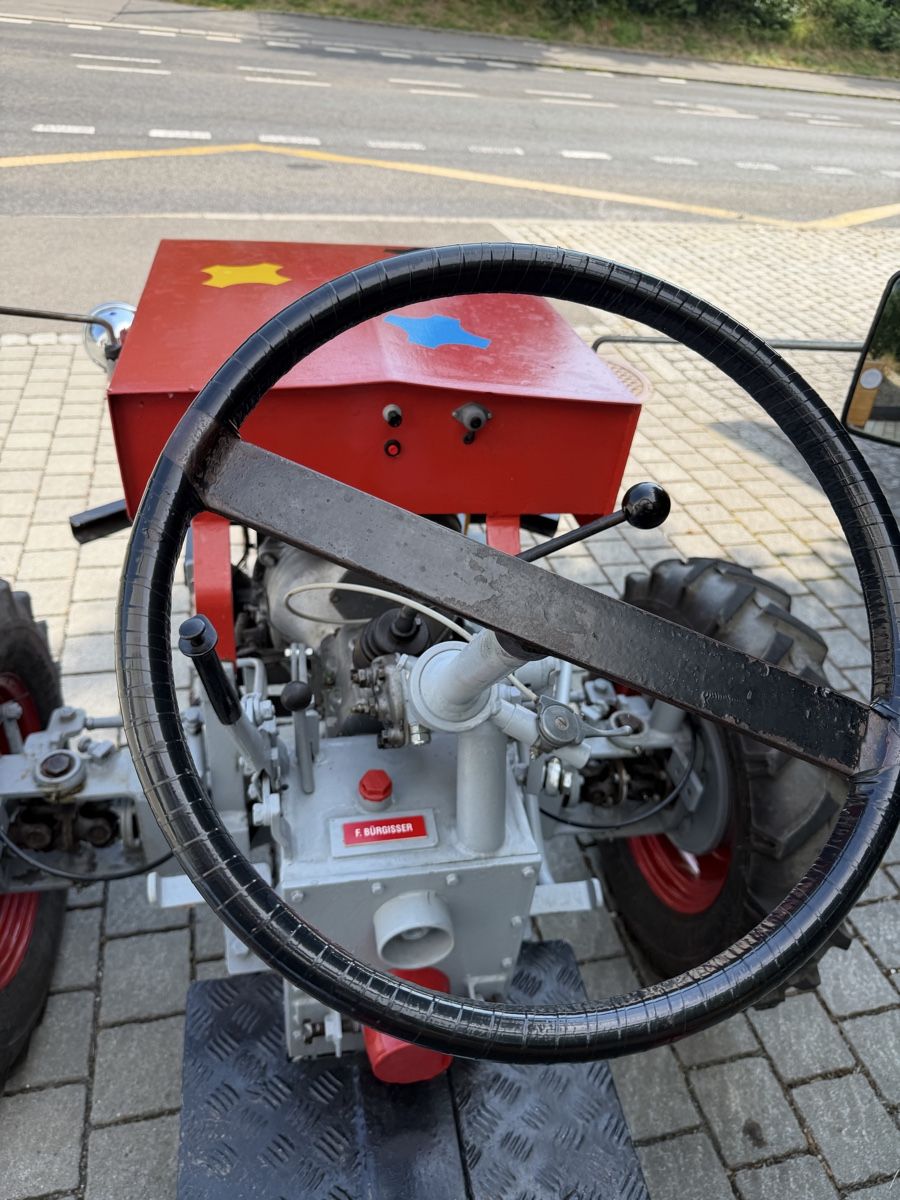 Traktoren: Traktor EIGER rot gebraucht – Gebraucht aus Adligenswil von goverla11 2
