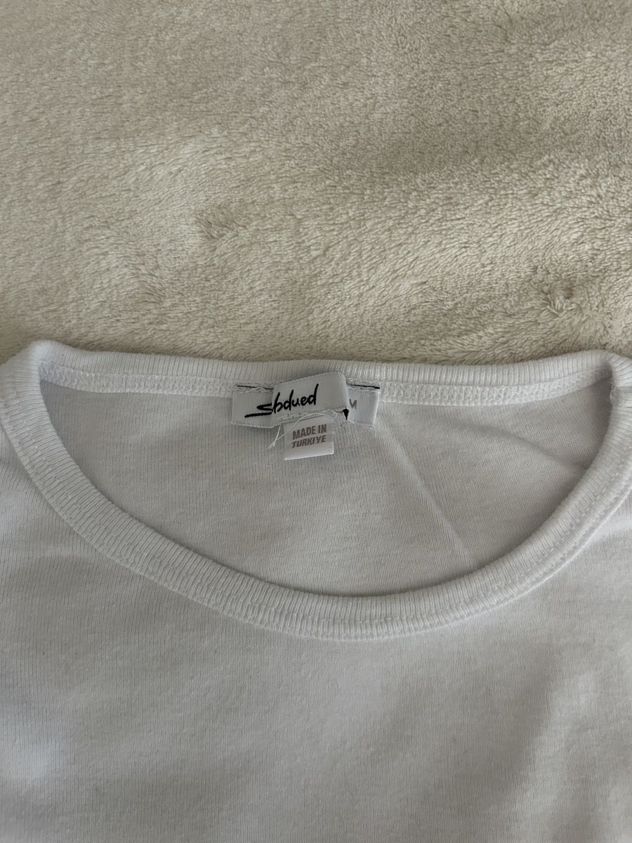 T-shirt: T-Shirt mit blauer Blume – Usato da Niederönz venduto da e_9x 1