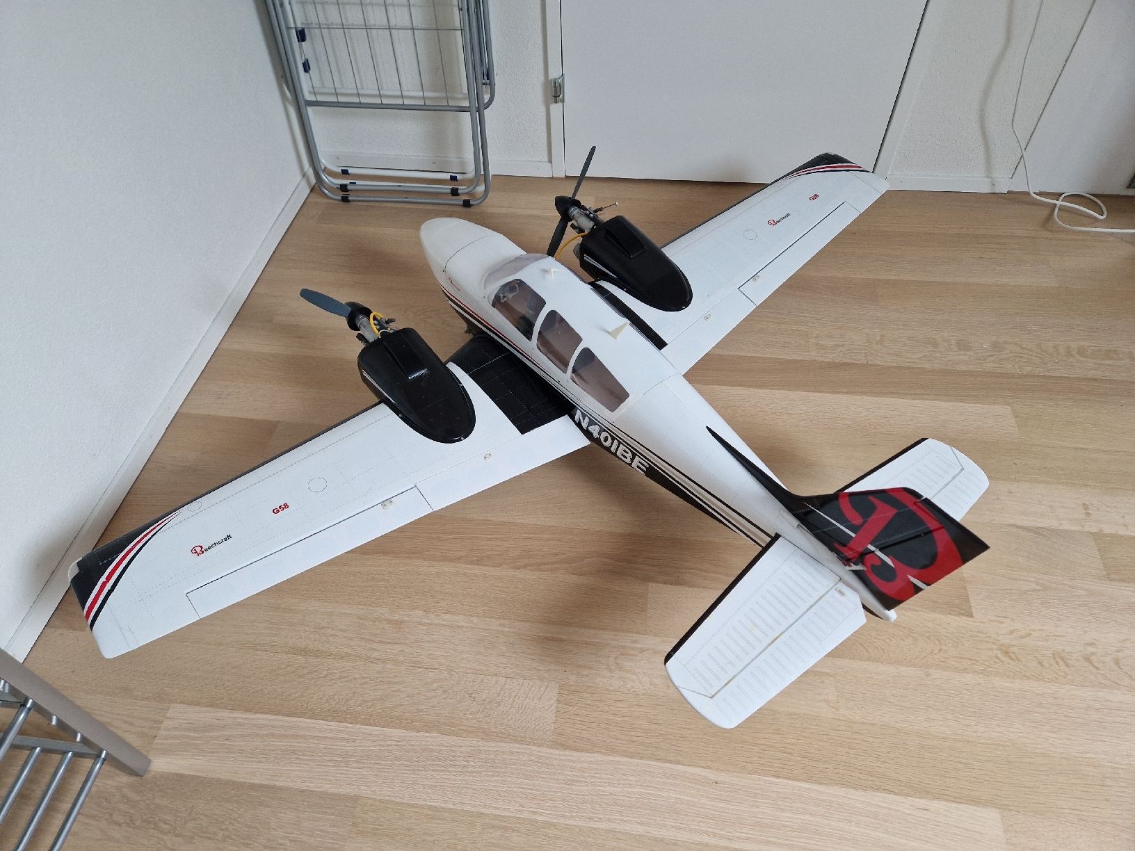 Beechcraft Modellismo RC: Beechcraft Baron von VQ – Usato da Madiswil venduto da Crx2 3