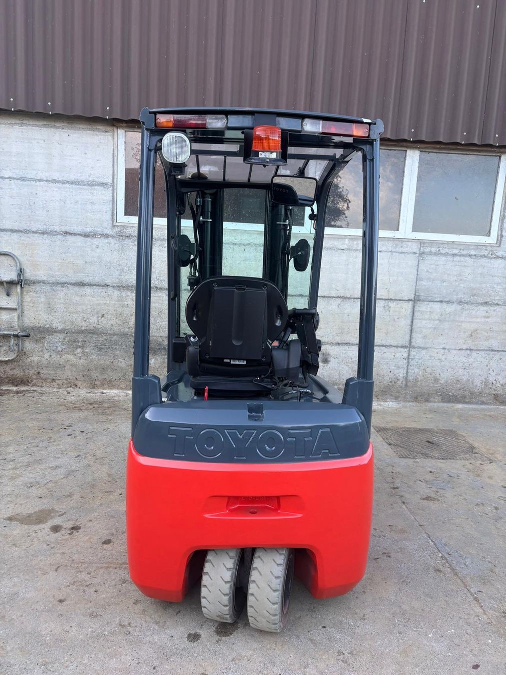 Toyota Carrelli elevatori e a forche: Stapler Toyota – Usato da Kaiseraugst venduto da san_cw5w 3