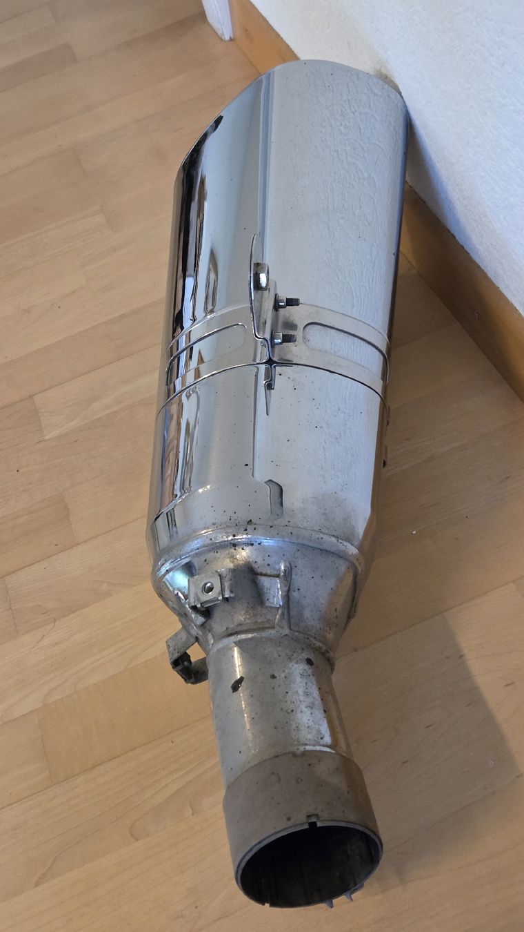 BMW Auspuffanlagen: Auspufftopf Original BMW R1200R – Gebraucht aus Wettingen von Hawaii88 1