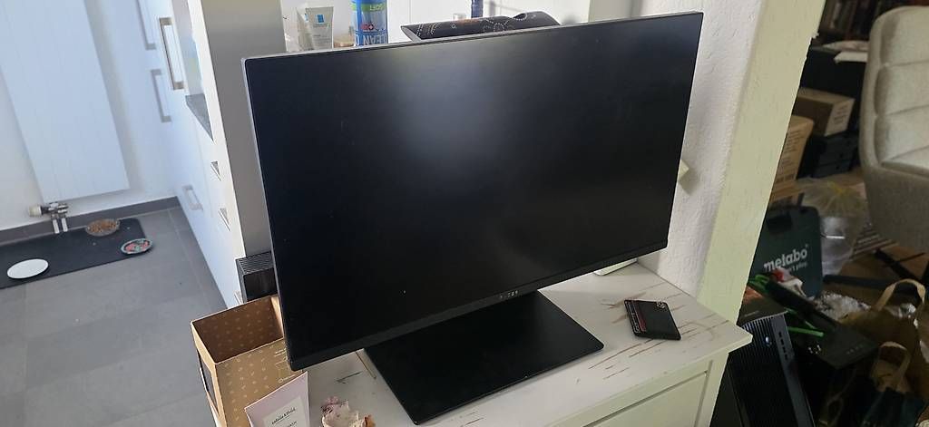 Monitor: Razer 32 Zoll Gaming Bildschirm – Usato da Kriens venduto da jos_6drn 4