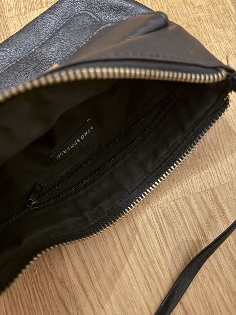 Taschen für Damen: Handtasche, schwarz, Kunstleder – Neu (gemäss Beschreibung) aus Luzern von emm_nw8g 3