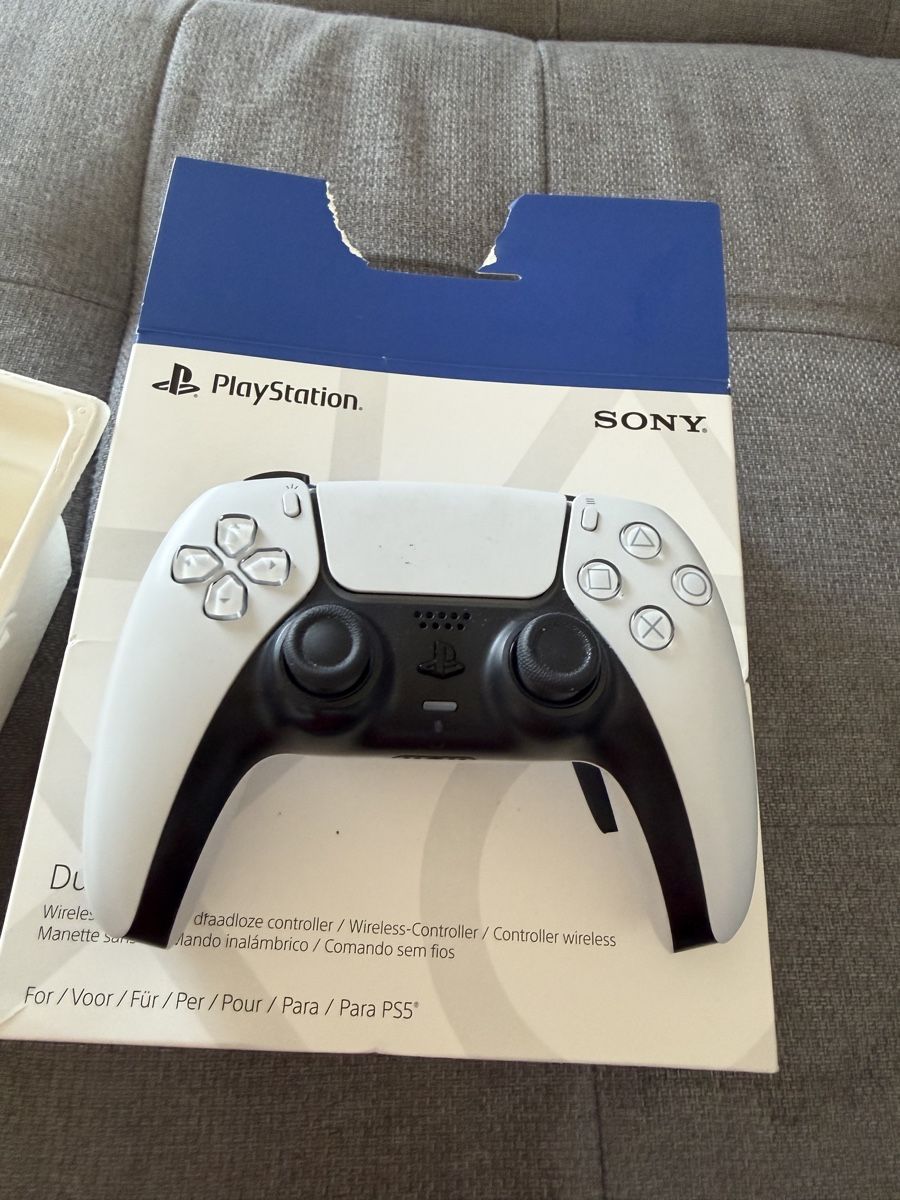 Sony Controller: Playstation 5 Dualsense: scegli il tuo controller! 49 – Nuovo (secondo la descrizione) da Hergiswil NW venduto da man_gh7m