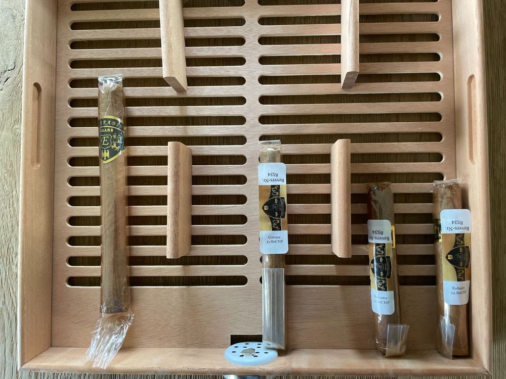 Adorini Humidor Bari Deluxe inklusive Zigarren Kaufen auf Ricardo