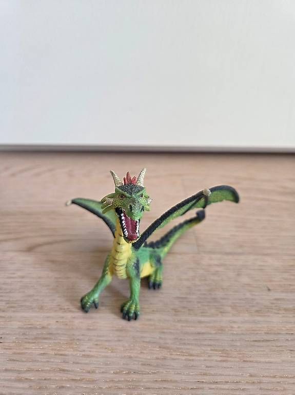 Statuette: Zwei Drachen und eine Ritter-Figur – Usato da Therwil venduto da jas_zjx8 3