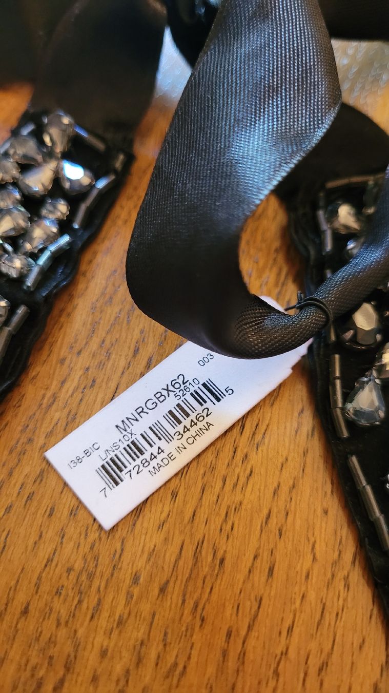 Catenine: Collier plastron noir et argenté à nouer, marque Monet – Nuovo (secondo la descrizione) da Bavois venduto da ric_sh6k 2