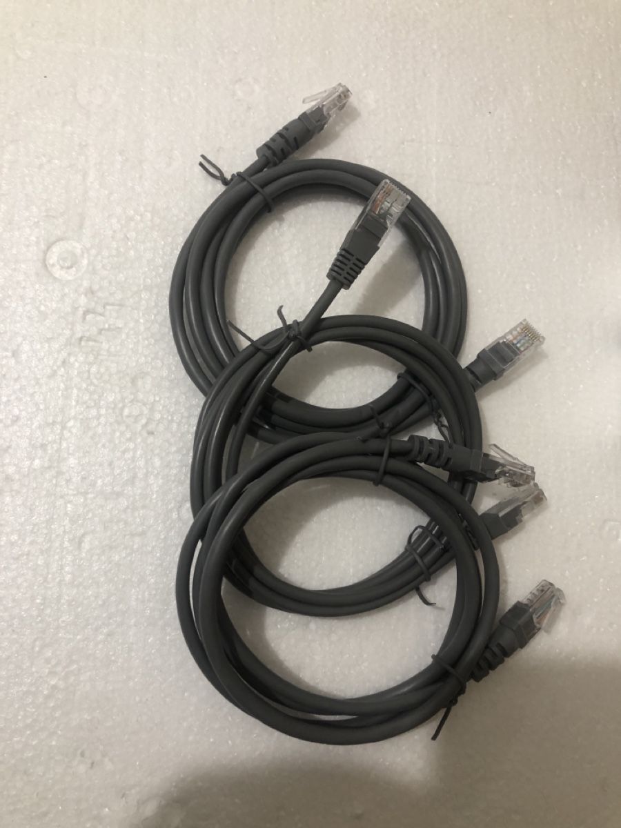 Cavi: 3 cable r45  Neu /Neuf – Nuovo (secondo la descrizione) da Biel-Bienne venduto da alos07