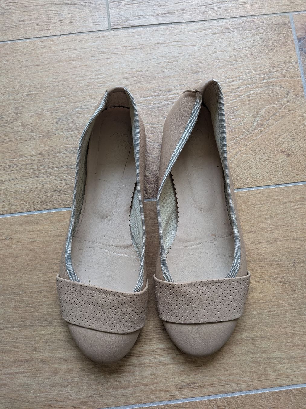 Scarpe da donna: Ballerinas Leder beige Grösse 37 – Usato da Eschenbach SG venduto da SanFranciscoCalifornia 2