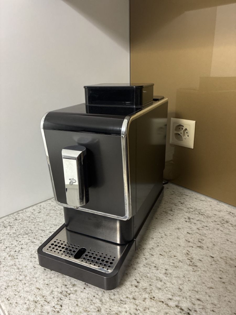 Tchibo Macchine per caffè & Macchine per espresso: Coffee Machine Tchibo Black Used – Nuovo (secondo la descrizione) da Glattpark(Opfikon) venduto da mtt_6qwn