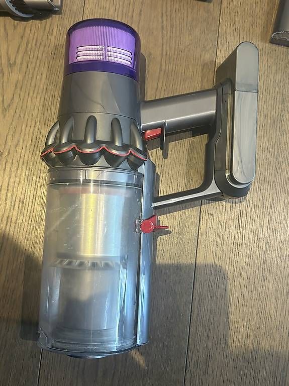 Aspirateurs & Accessoires: Dyson v11 advanced  – D'occasion à Herrliberg par jil_y77h 2