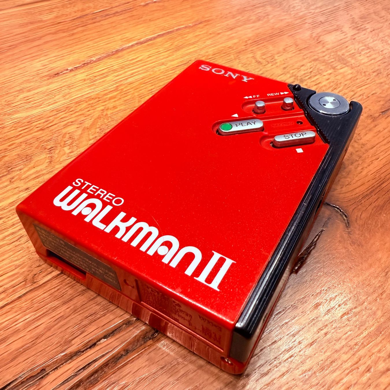 Sony Lettore multimediale portatile: Sony Walkman II WM-2 rot – Difettoso da Vorderthal venduto da Fluchtzwerg77