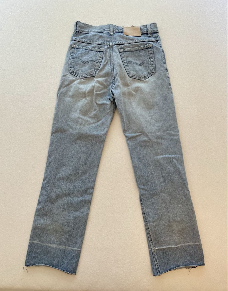 Jeans: hellblaue Jeans im Used-Look – Difettoso da Zürich venduto da vik_isi 1