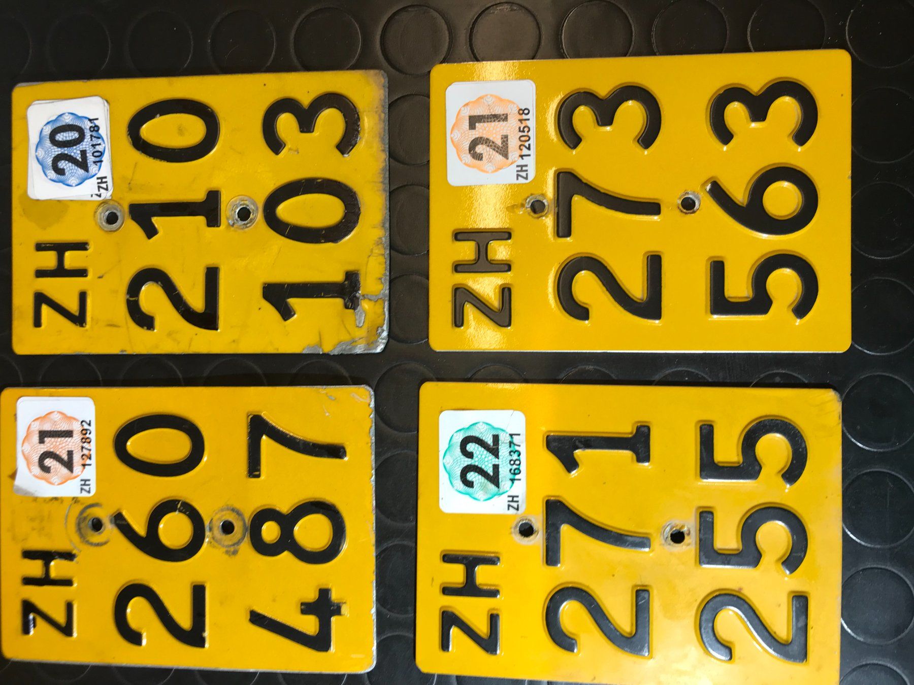 Sachs Ciclomotori: Nummernschild "ZH" Mofa, Töffli oder E-Bike – Usato da Zürich venduto da Chevrolet4 2