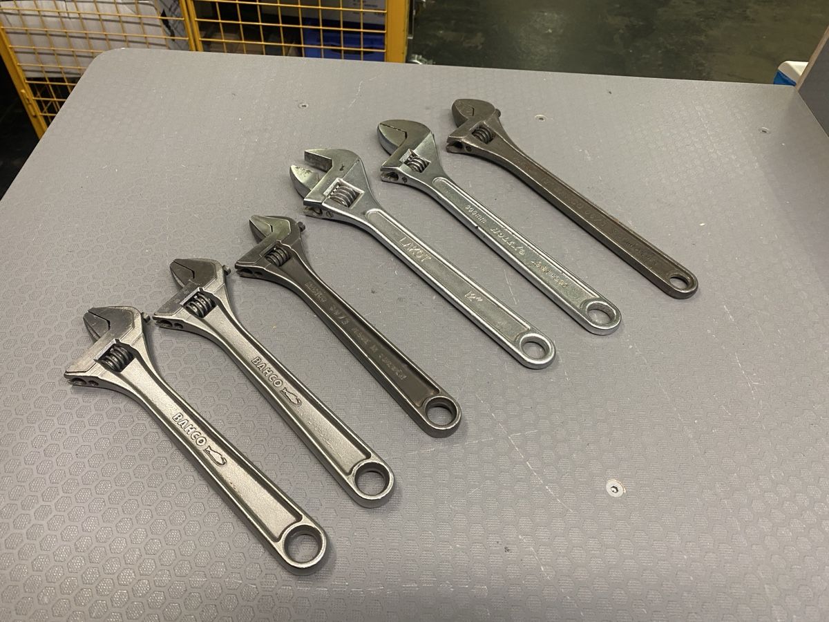 Alle Werkzeuge: Posten Rollgabelschlüssel – Gebraucht aus Wabern von HK-Design