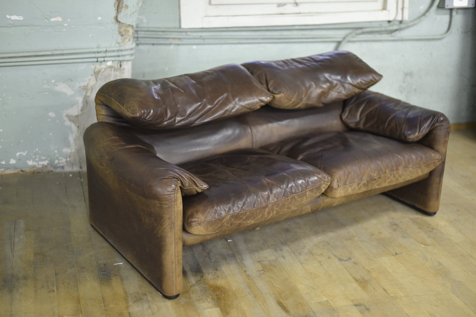 Cassina Divani: Vintage Sofa Cassina Maralunga – Usato da Lichtensteig venduto da UsedIN 6