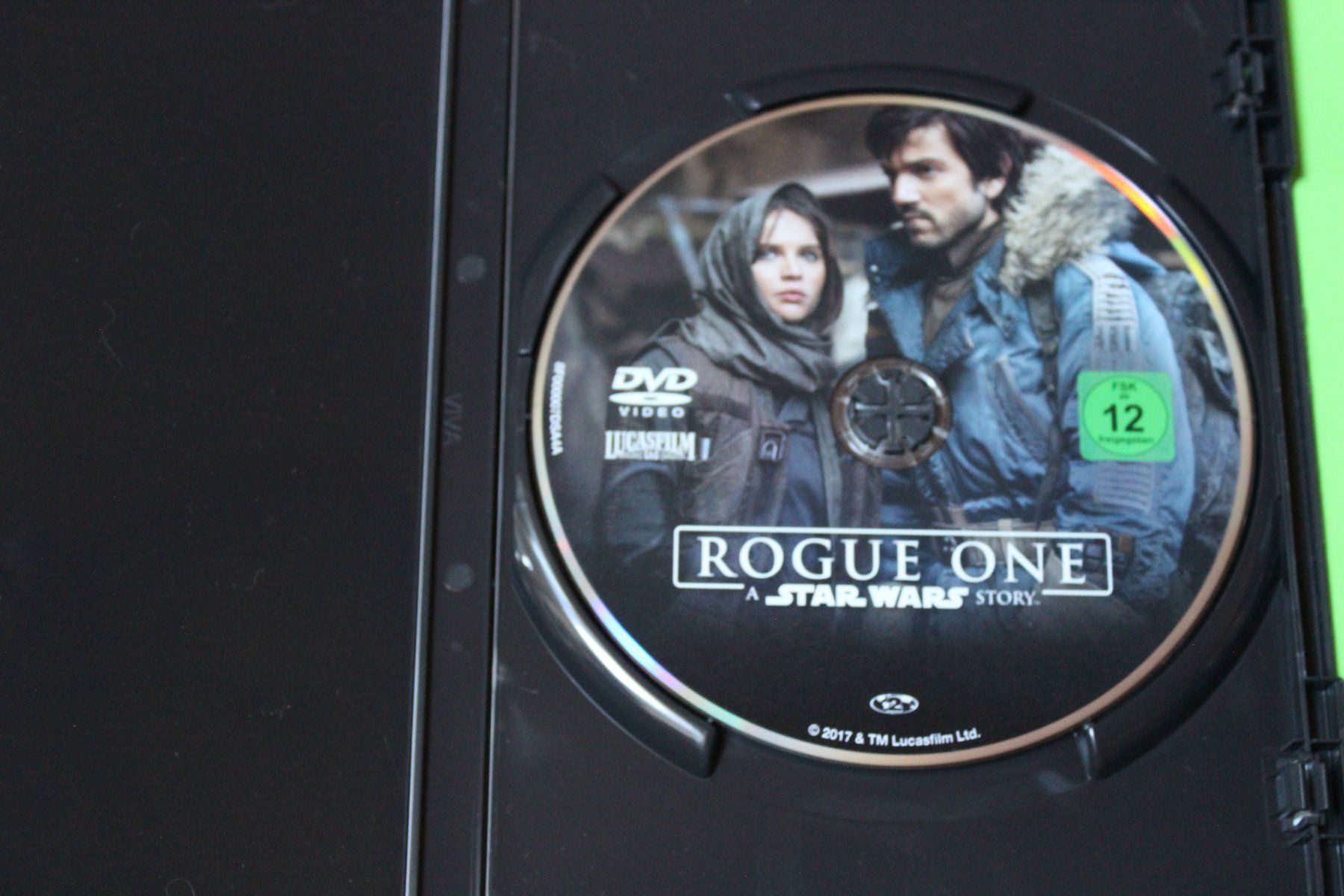Tutti i DVDs: STAR WARS - ROGUE ONE DVD Guter Zustand – Usato da Tübach venduto da JamesStone 3