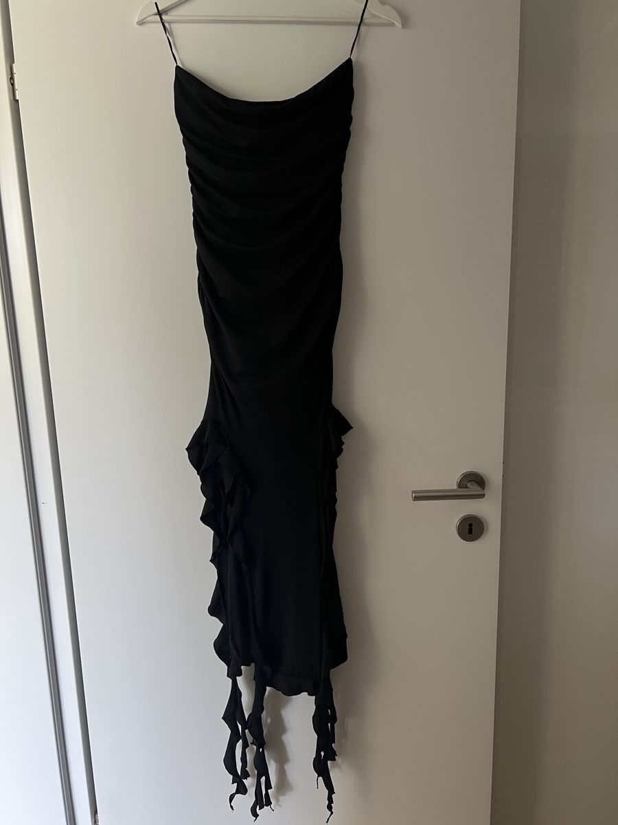 Bershka Kleider: Midi Kleid – Neu (gemäss Beschreibung) aus Zürich von Ac294