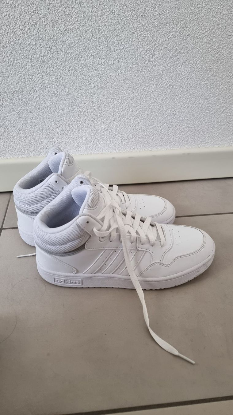Adidas Scarpe da donna: Adidas Hoops 3.0 Mid - White (40) – Usato da Bellinzona venduto da dan_m8pc
