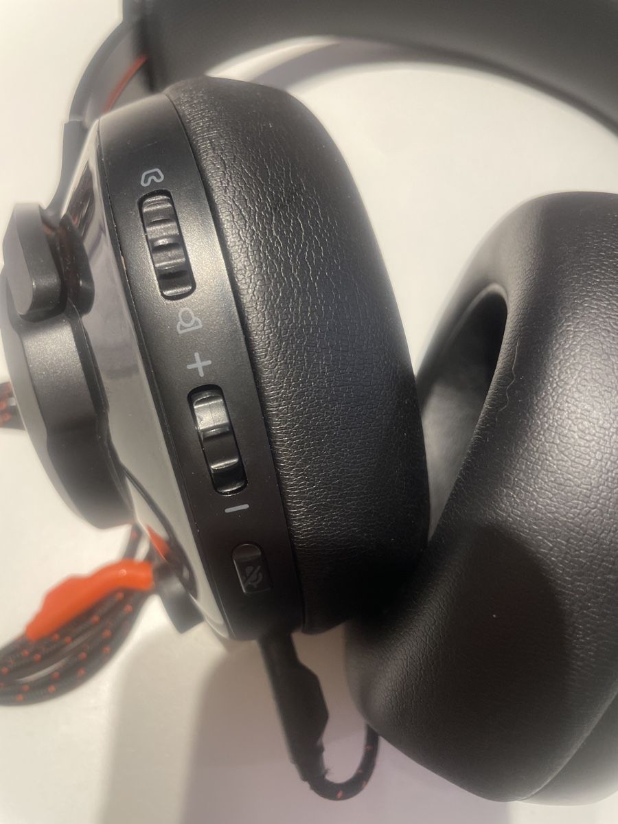 JBL Kopfhörer: JBL Quantum 100 Gaming Headset - Top Zustand, Schwarz – Gebraucht aus Niederwil AG von Gustav4 2