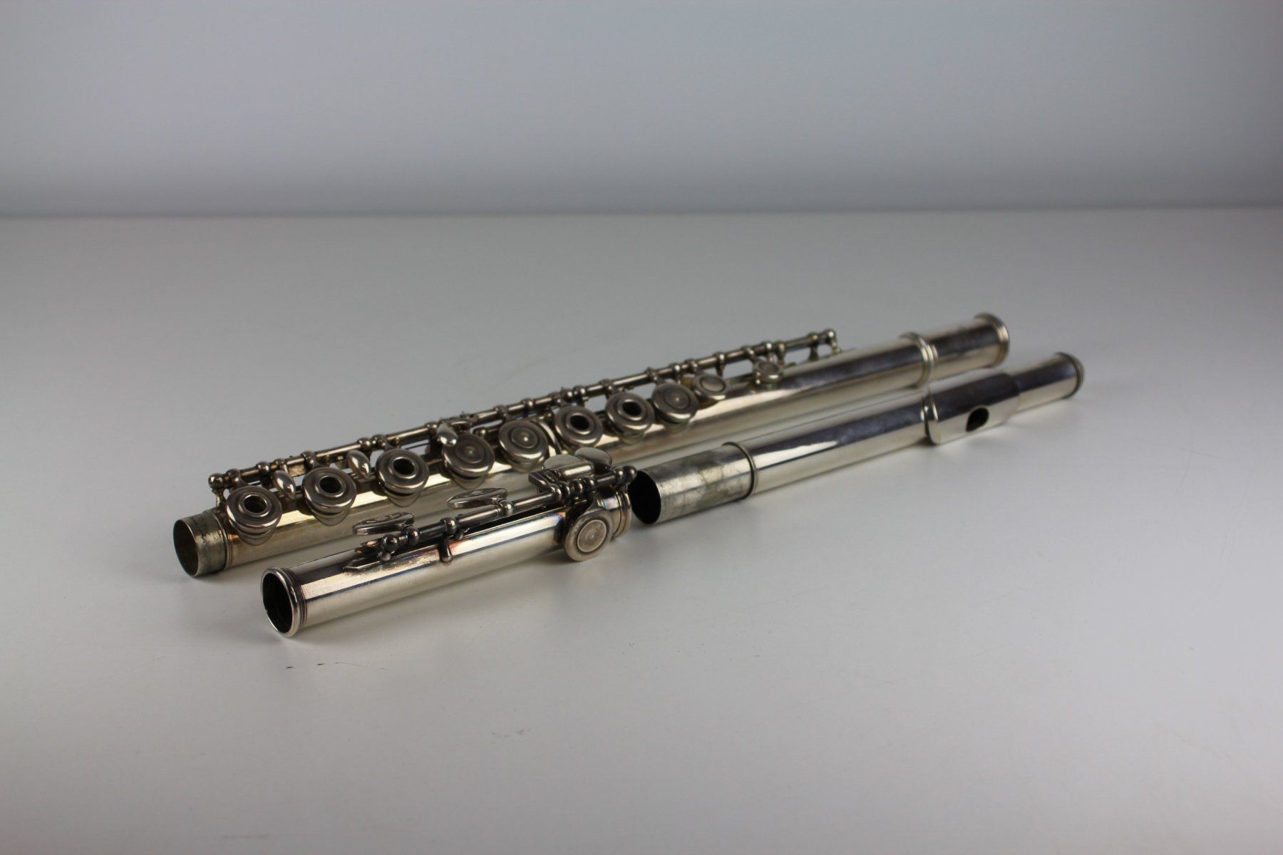 Strumenti musicali: Alte Querflöte L.L. Lebret Paris mit Etui – Usato da Basel venduto da IRMAundFRED 4