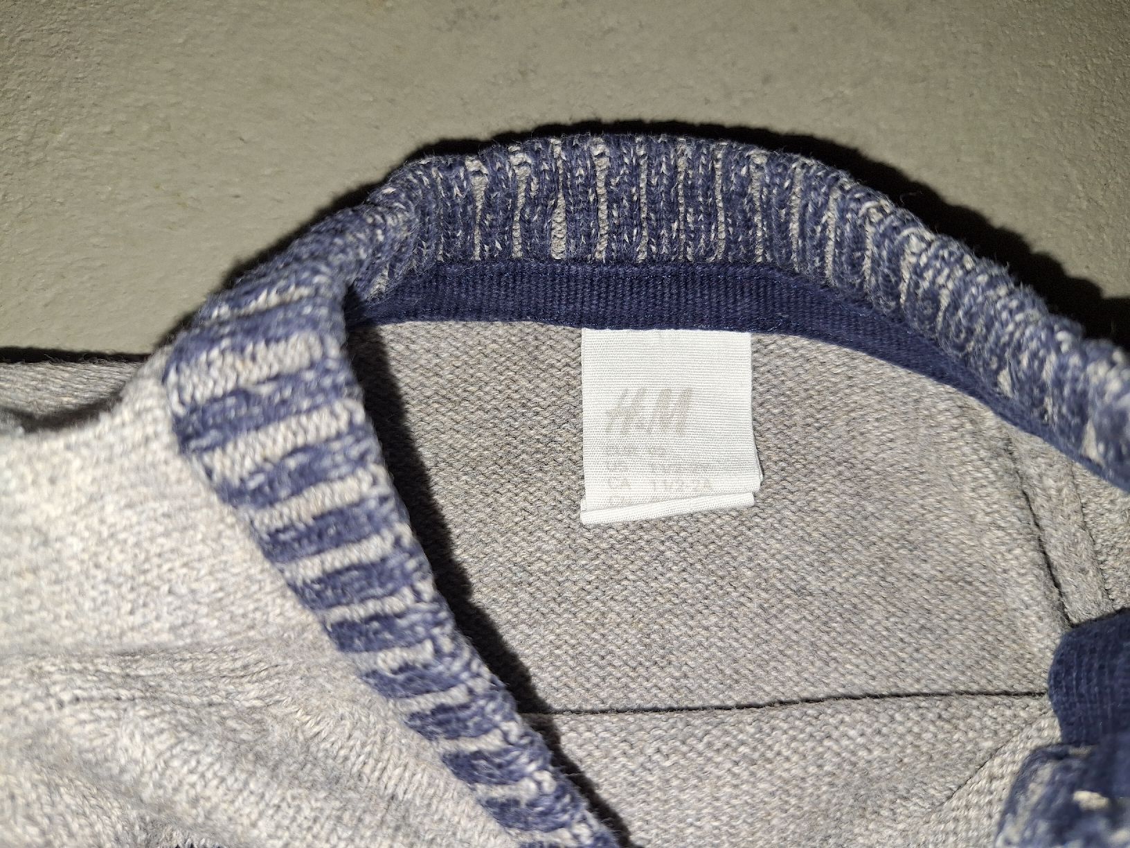 H&M Pulls et sweat-shirts: Pullover von H&M in Gr. 92 – D'occasion à Oberrieden par man_9tm2 2