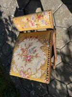 Fussschemel  Schemel  mit handgesticktem Gobelin  Vintage
